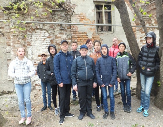 Экскурсия по городу для школьников из Шутино