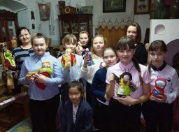 "Куклы - куколки - обереги" - музейное занятие для девочек 5-х классов.