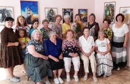 Творческая встреча с художницей Чурановой Ириной и членов клуба "Радуга"